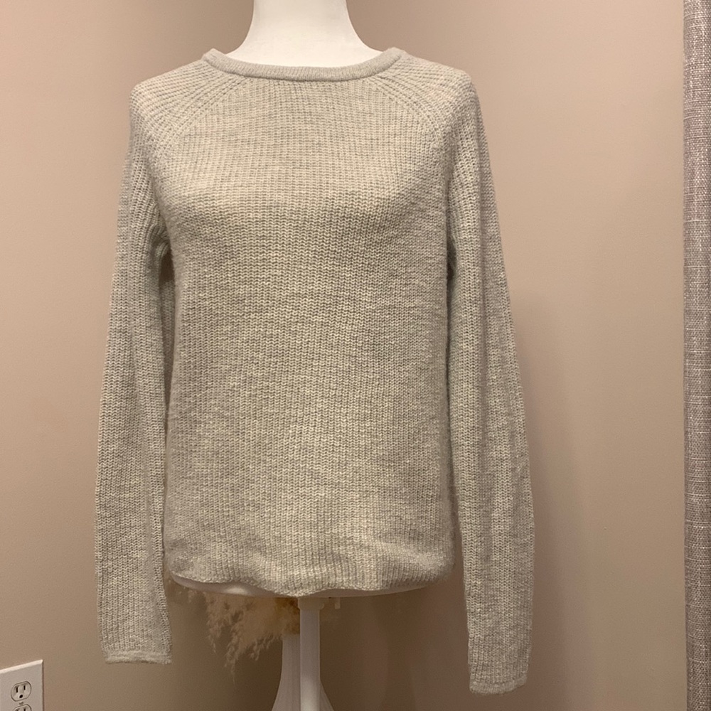 Aerie women sweater